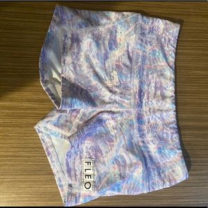 Fleo Shorts